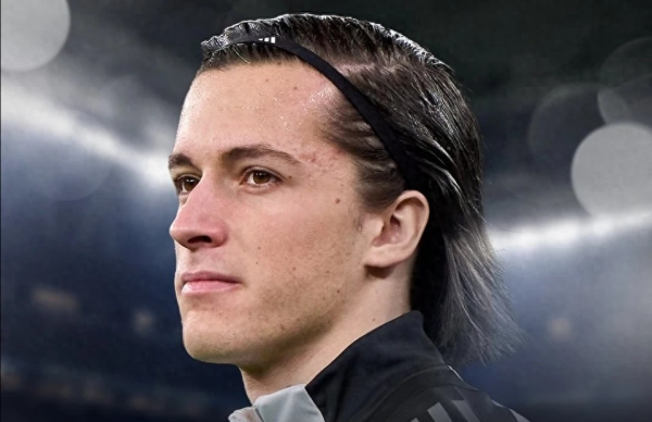 手机股票配资软件 皇家马德里正式宣布签下左后卫阿尔瓦罗·卡雷拉斯后